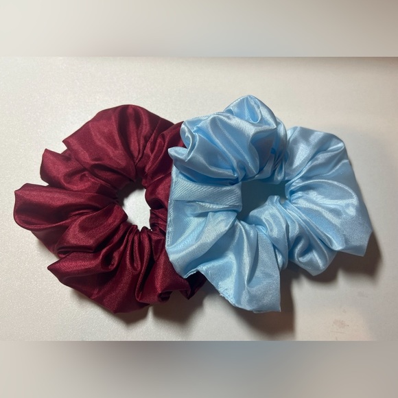 *NEW* 6 Pack of handmade multi-colored scrunchies - Picture 4 of 7